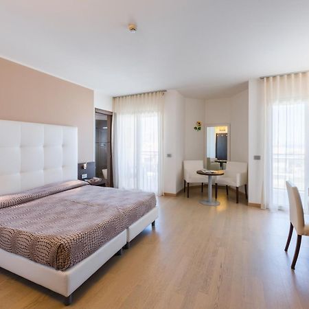 Hotel Italy Bibione Esterno foto