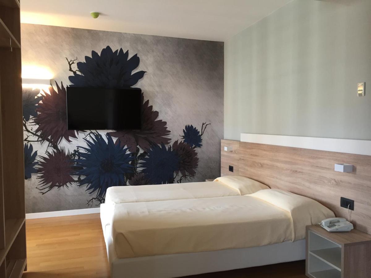 Hotel Italy Bibione Esterno foto