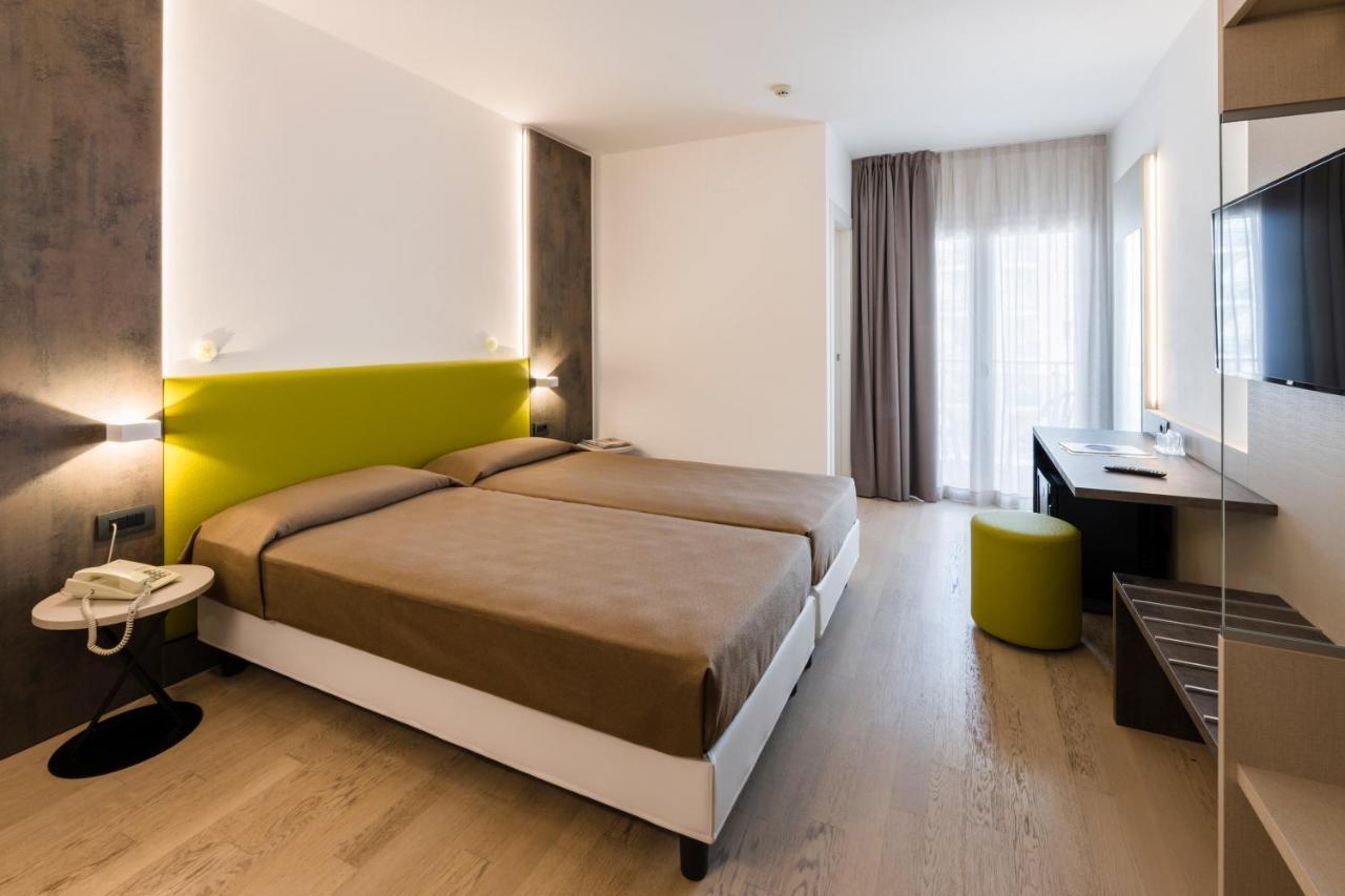 Hotel Italy Bibione Esterno foto