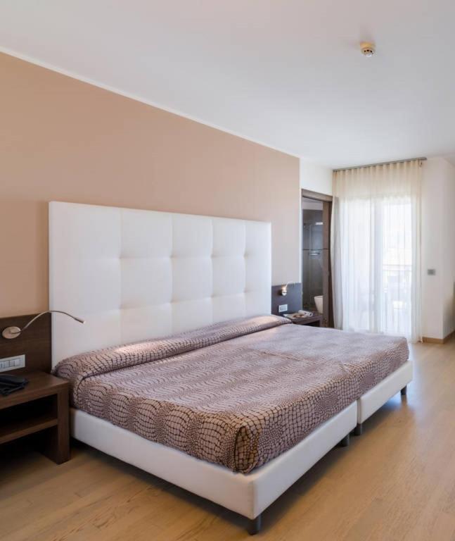 Hotel Italy Bibione Esterno foto