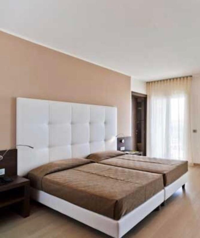 Hotel Italy Bibione Esterno foto