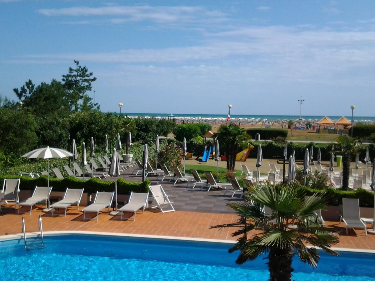 Hotel Italy Bibione Esterno foto